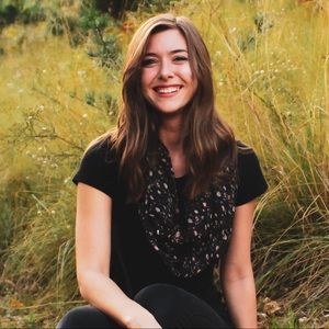 ✨Meet your Posher, Taylor!✨